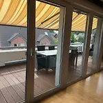 Lejlighed Stilvolles Retreat Mit Loggia & 2 Schlafzimmern