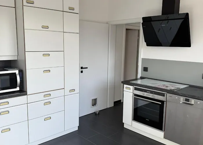 Stilvolles Retreat Mit Loggia & 2 Schlafzimmern *