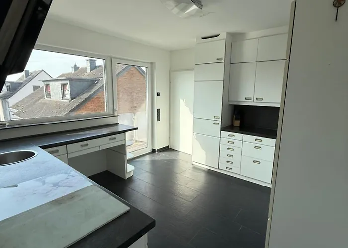 Daire Stilvolles Retreat Mit Loggia & 2 Schlafzimmern